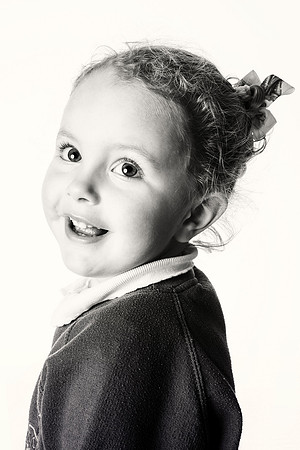 child_studio_portrait_BW